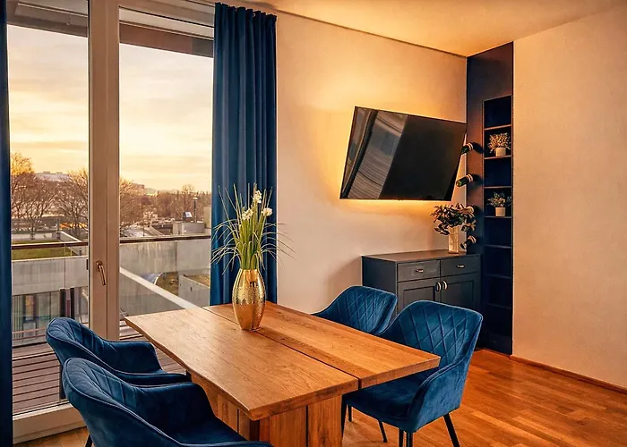 Будинок відпочинку Kaiser With Balcony & Rooftop Pool Access, Alpenluxus Collection *