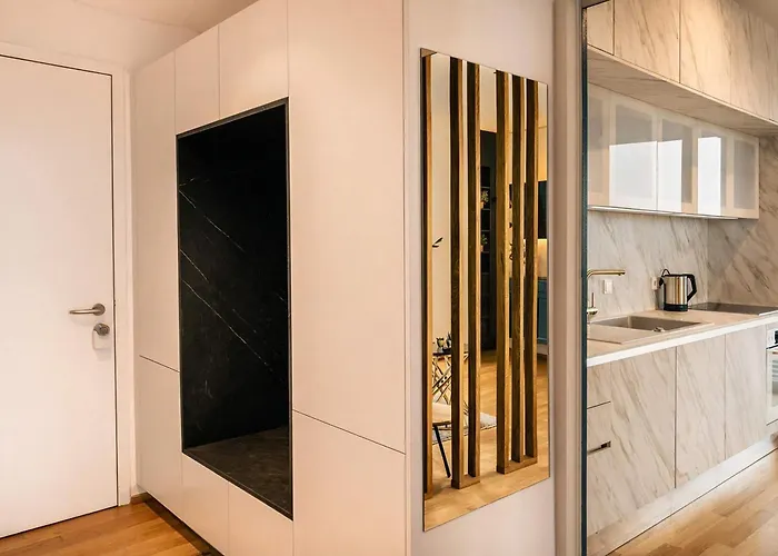 Kaiser With Balcony & Rooftop Pool Access, Alpenluxus Collection