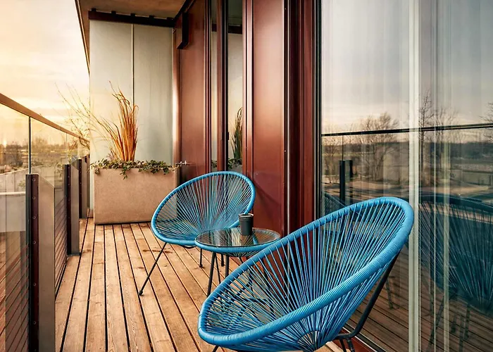 Kaiser With Balcony & Rooftop Pool Access, Alpenluxus Collection